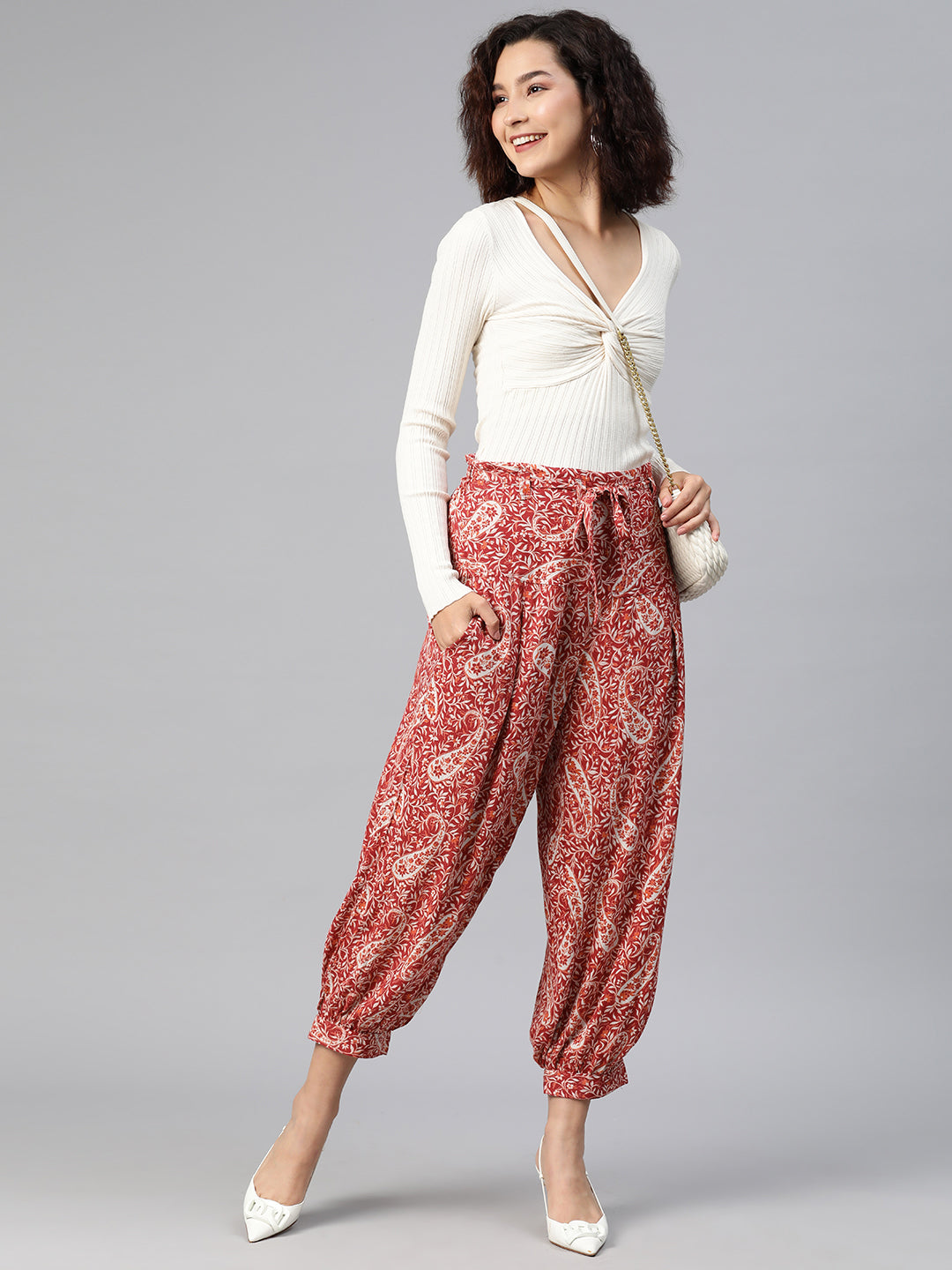92,900+ Red Pants Stock Photos, Pictures & Royalty-Free Images - iStock | Woman  red pants